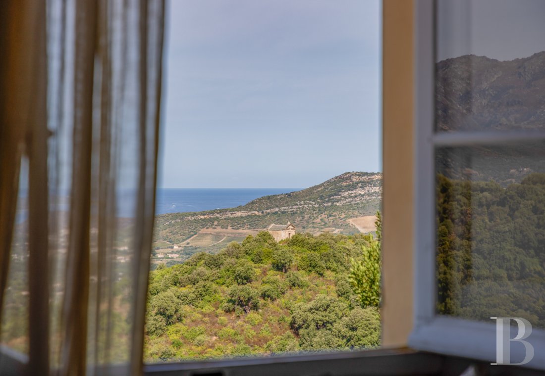 En Haute-Corse,  une villa du 19e siècle élevée en belvédère au cœur du village d’Oletta - photo  n°29